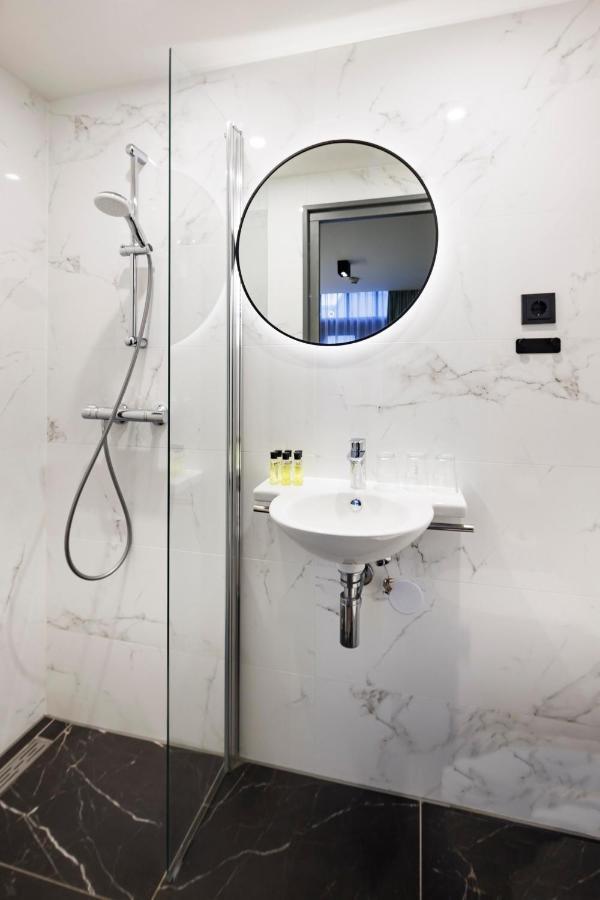 Ciao Papa Hotel Amsterdam Central Station מראה חיצוני תמונה